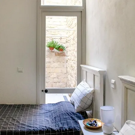 Memeraki Artist Residency