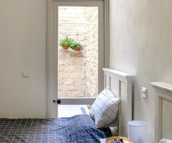 Memeraki Artist Residency