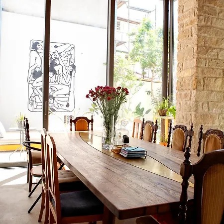 Memeraki Artist Residency Habitación en casa particular